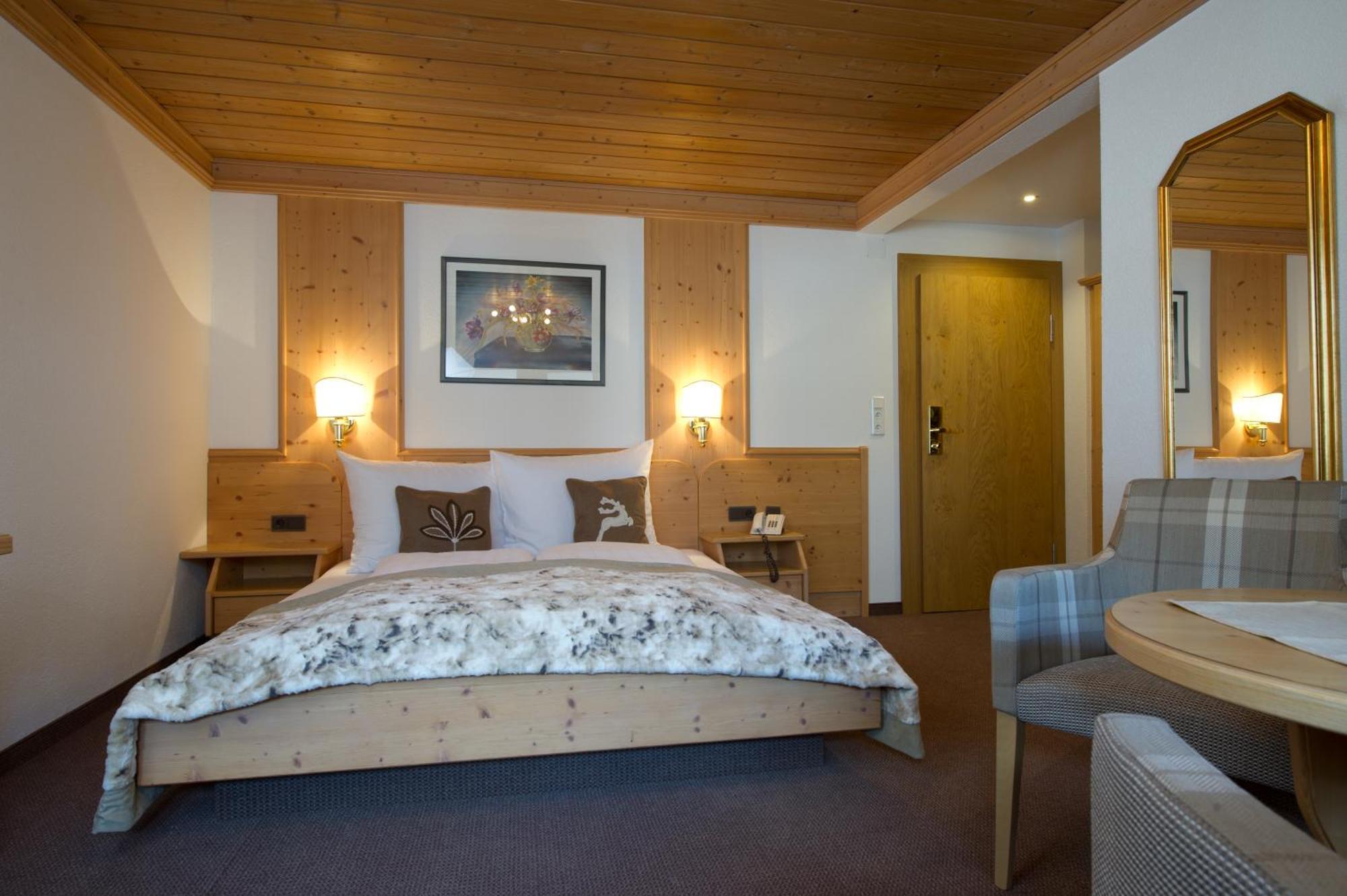 Hotel Maria Theresia イシュグル 部屋 写真