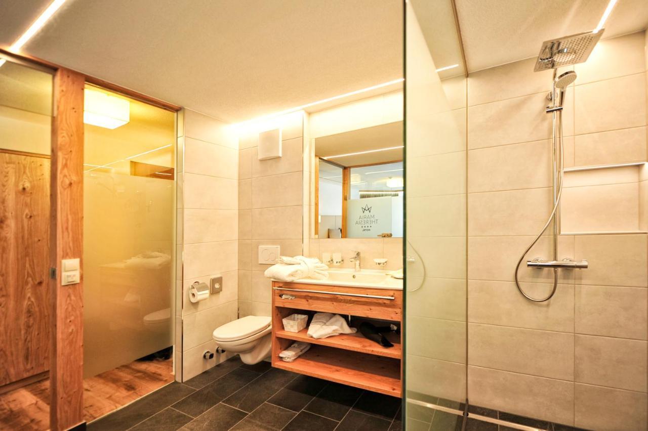 Hotel Maria Theresia イシュグル エクステリア 写真